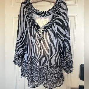 Stylish Black and White Zebra Print Women's Top